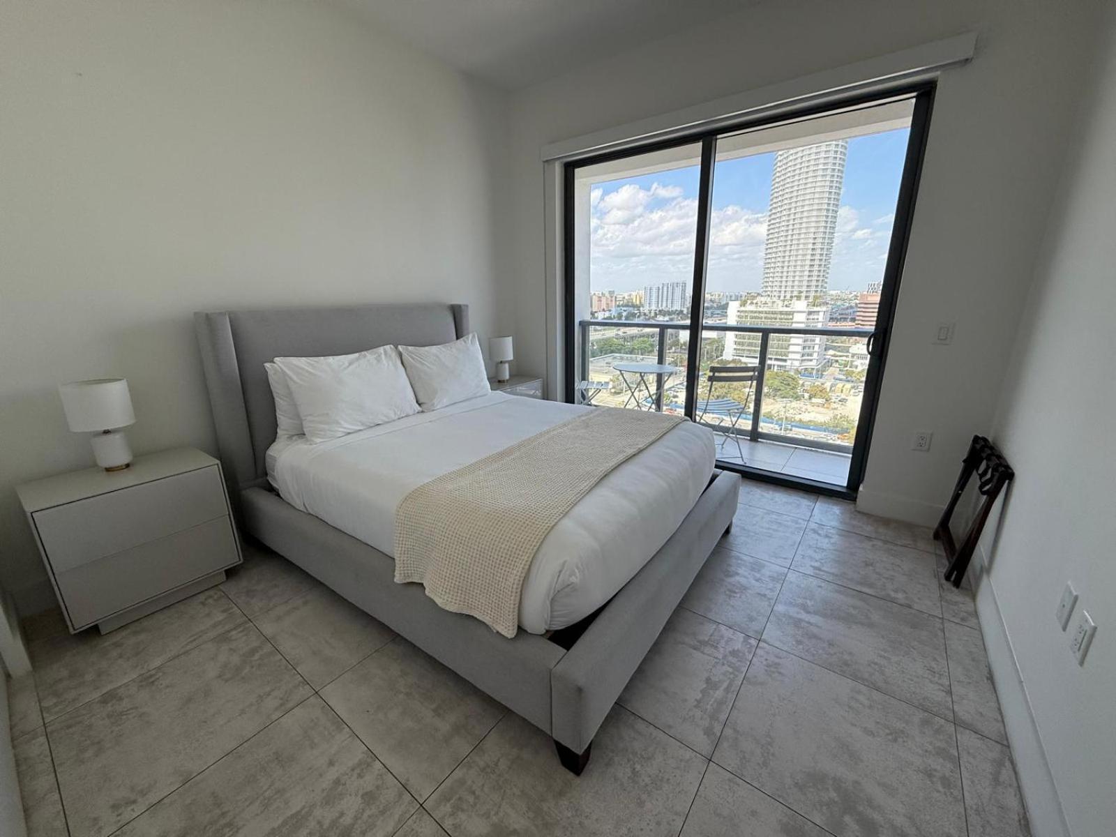 Smart Brickell Apartahotel 3*